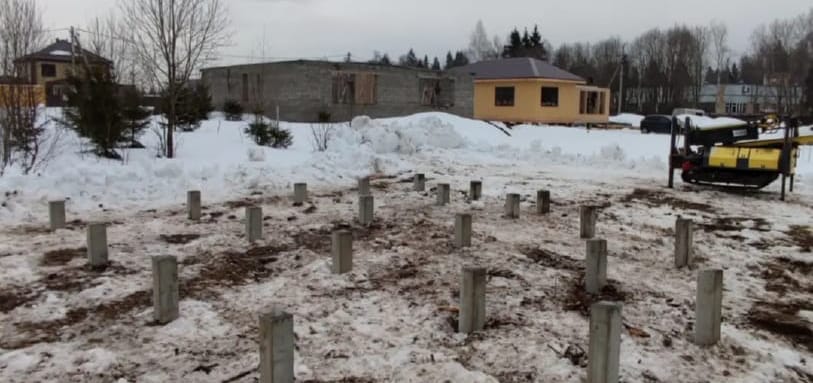 Фундамент на забивных ЖБ сваях